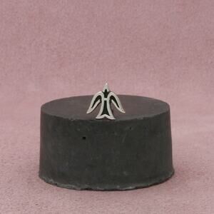 james avery sterling silver retired descending dove tie tac lapel pin